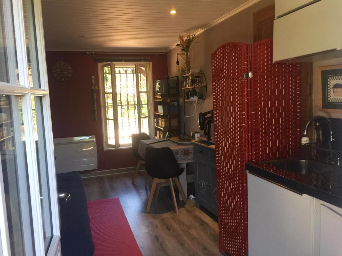 Villa Le Jardin De Theleme "Charme Discret Pour Un Nid Douillet" Mazille Exterior foto